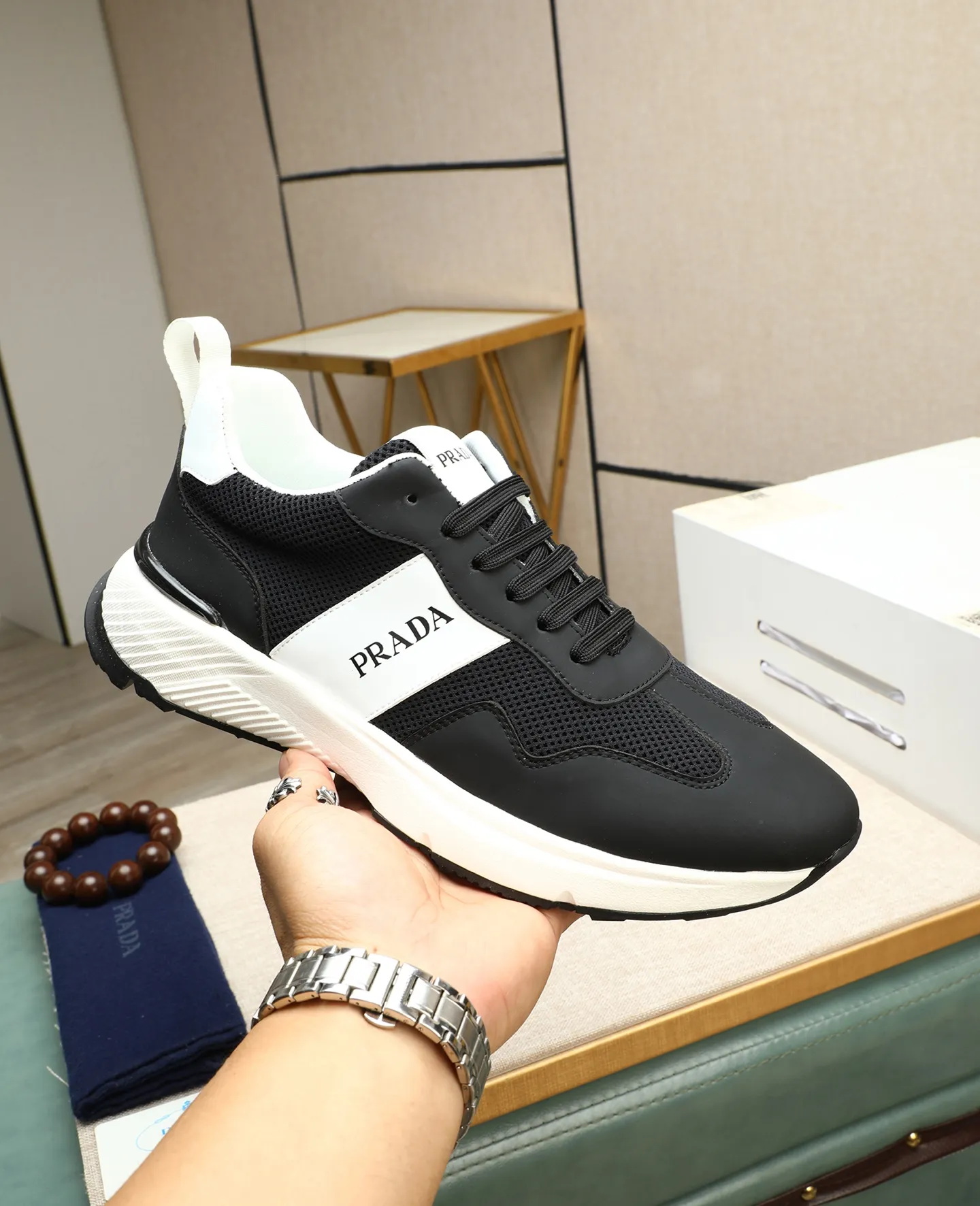 Men's men's shoes💰460🌹🌹[PRADA—Prada] new model🙈original replica! 👟👟👟The uppers are made of top-notch workmanship from Italy🇮🇹Imported calfskin❗️Genuine leather lining@Suitable for travel, the original version has an enlarged engraved sole, making it suitable for all kinds of travel, showing low-key luxury. Let quality speak for itself. Color: Size: 38-44